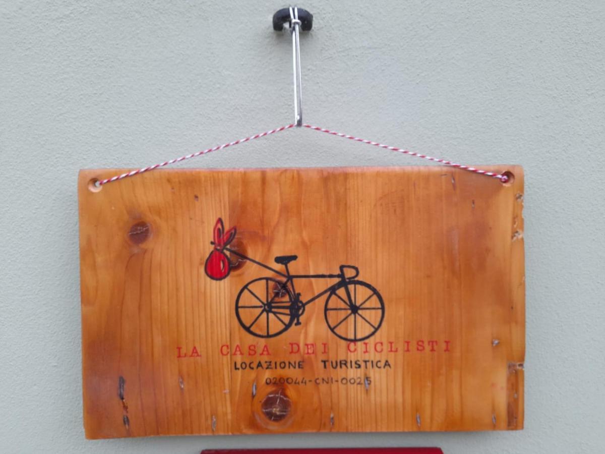 La Casa Dei Ciclisti Lägenhet Ponti sul Mincio Exteriör bild